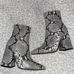 Alias Mae Snake Skin Boots